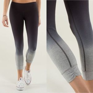 LULULEMON grey ombré crop leggings